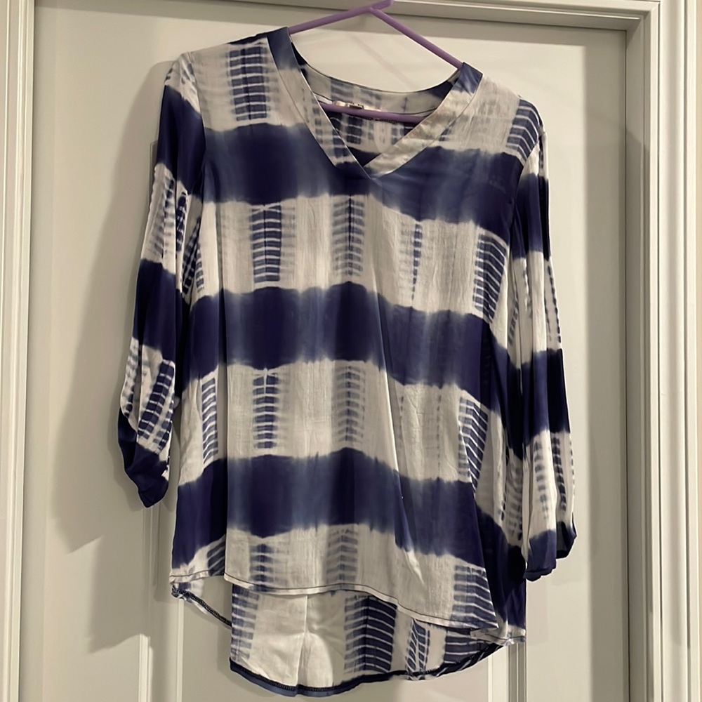 YA brand women’s blouse size small